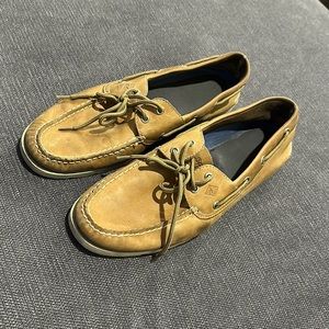 Sperry top-siders
